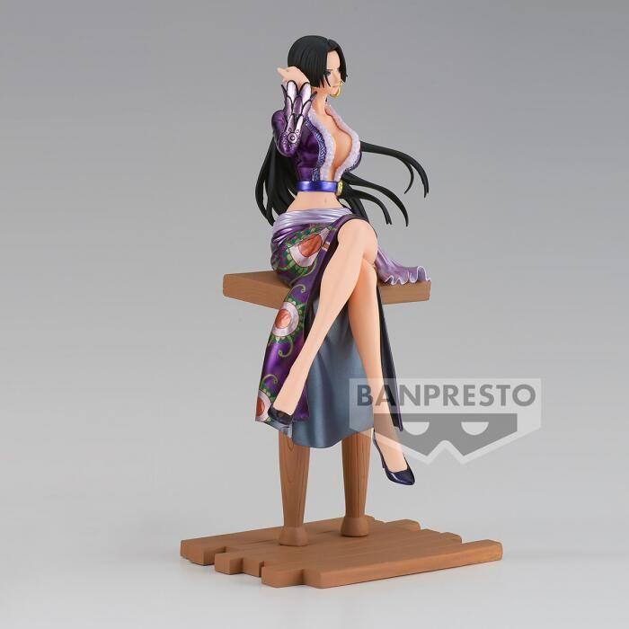 Action figure one piece - boa hancock - grandline journey special